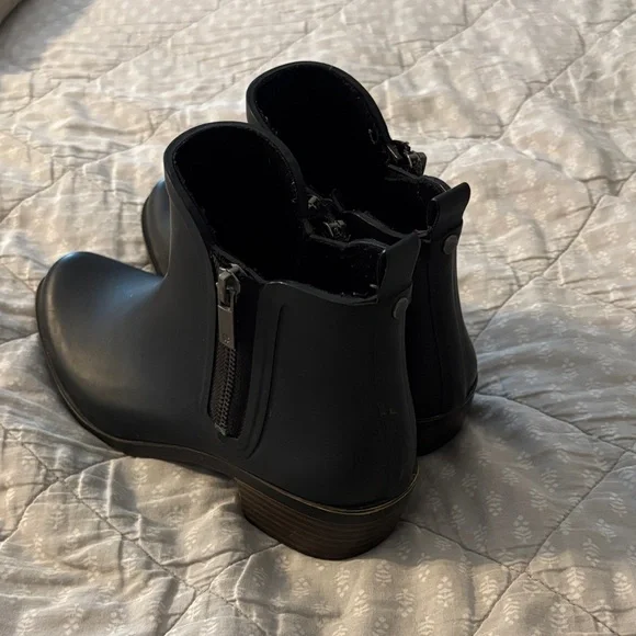 Lucky Brand Black Ankle Rain Boots - Picture 4 of 6